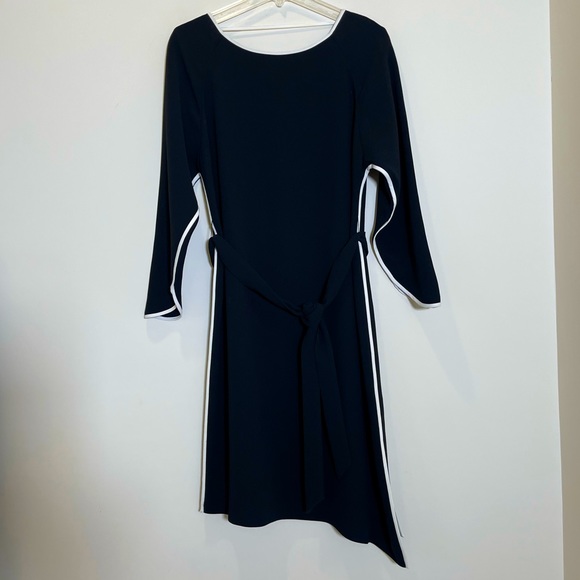 REISS Agnes Piping Detail Dress Size 8 Black Contrast Trim Asymmetric Hem - Picture 2 of 9